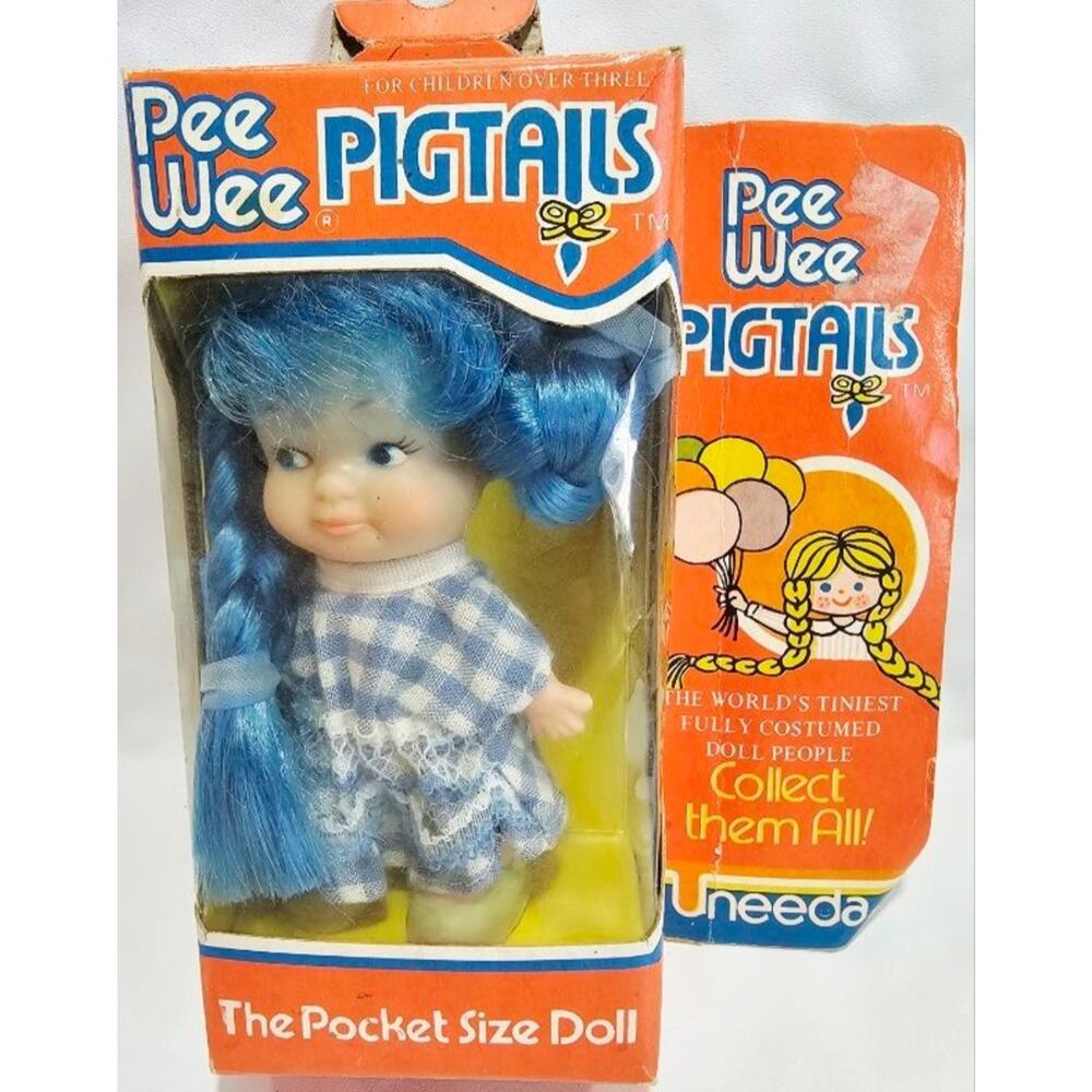Vintage Uneeda PeeWee Pigtails Doll -The Pocket Size Doll Blue Hair & Checkered